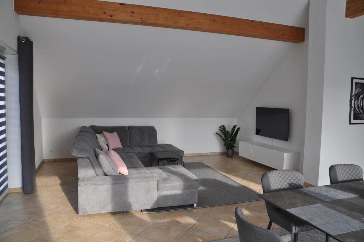 Schnurs Ferienwohnung Römerberg Exterior foto