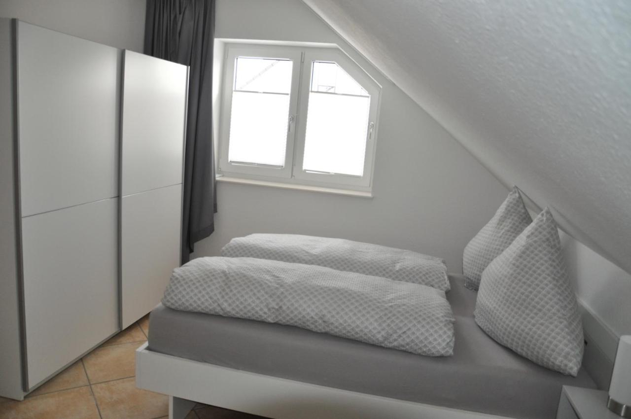 Schnurs Ferienwohnung Römerberg Exterior foto