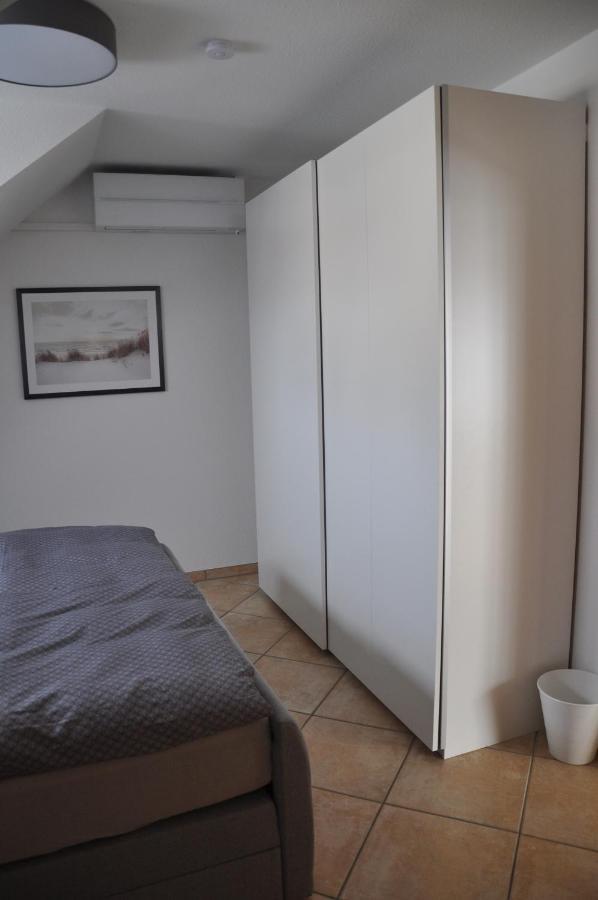 Schnurs Ferienwohnung Römerberg Exterior foto
